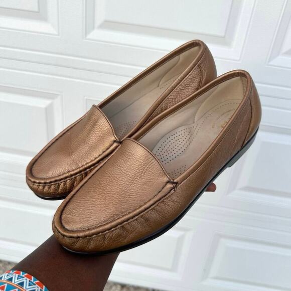 SAS‎ Simplify Tripad Comfort Everyday Loafers Women’s Size 11 Metallic Gold - Picture 16 of 16